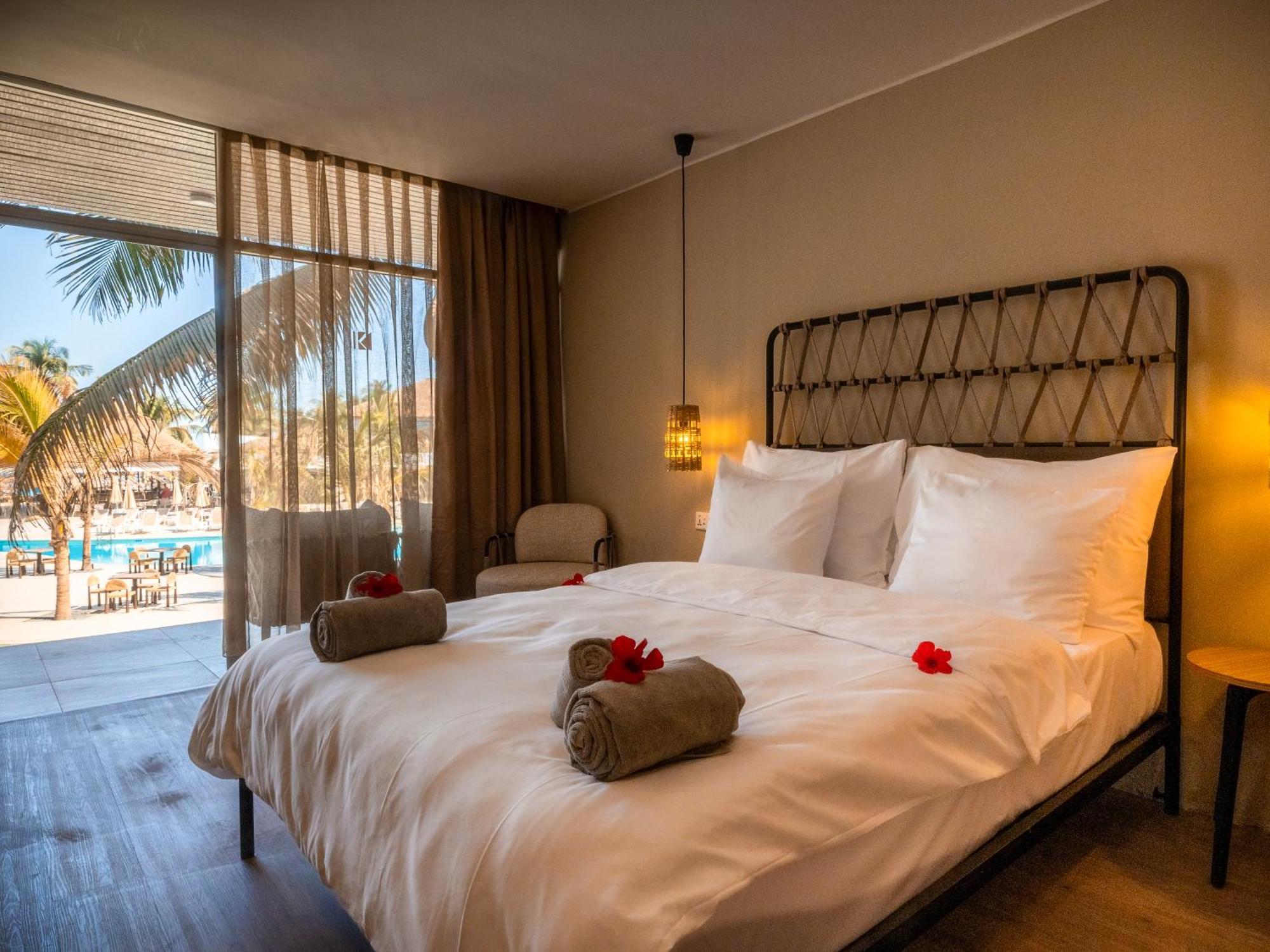 Kombo Beach Resort Serrekunda Dış mekan fotoğraf