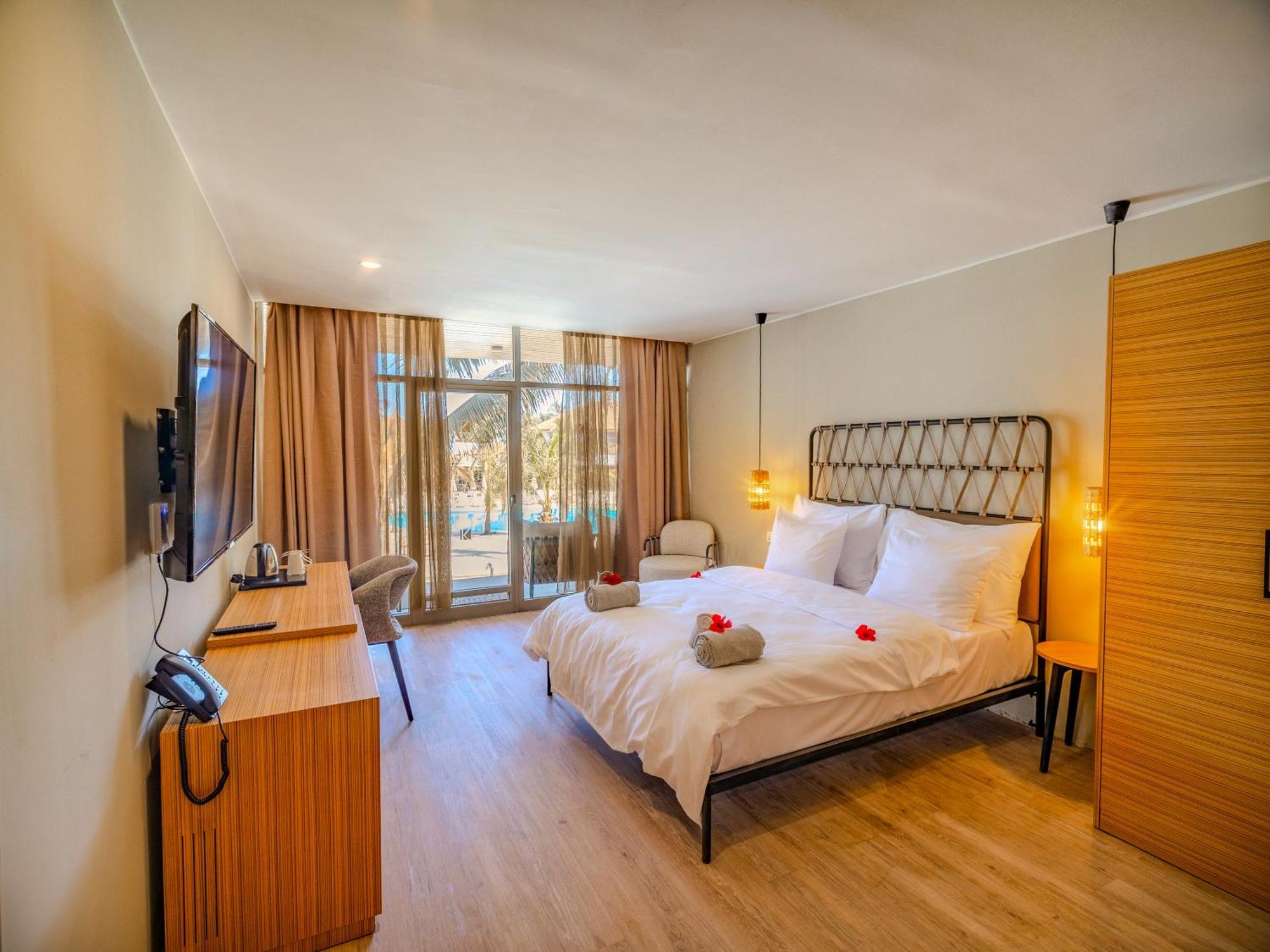 Kombo Beach Resort Serrekunda Dış mekan fotoğraf