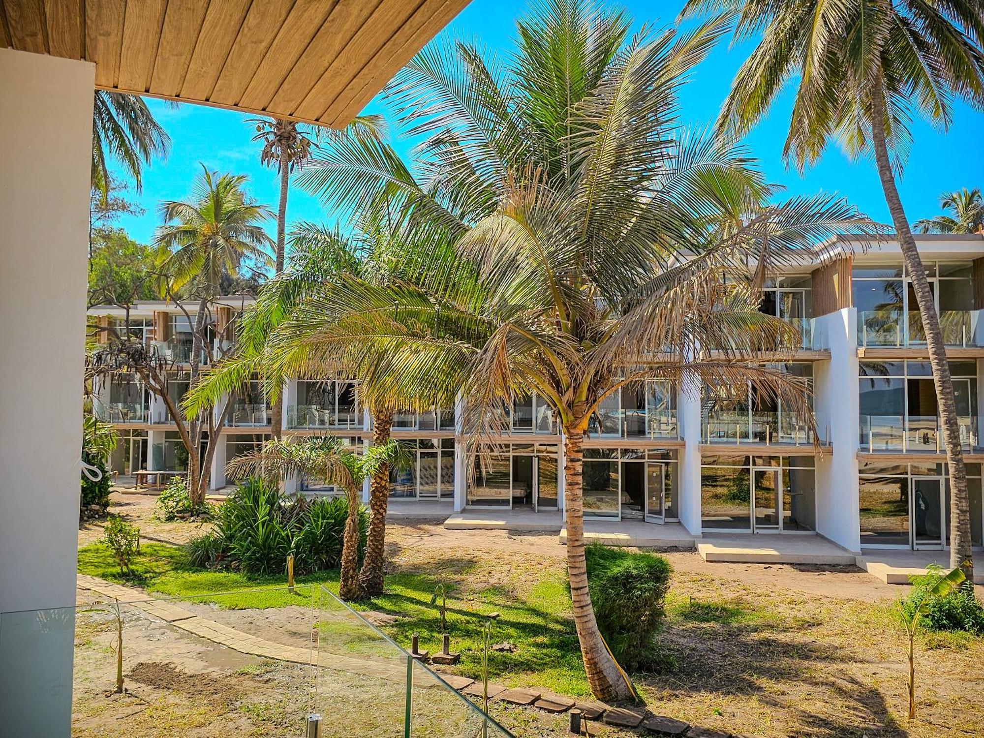 Kombo Beach Resort Serrekunda Dış mekan fotoğraf